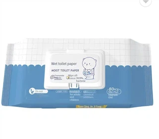 Toallitas húmedas para bebés en el baño